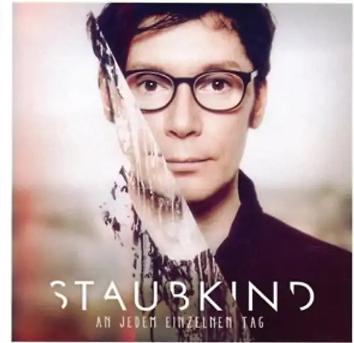 Staubkind jedem einzelnen - an,